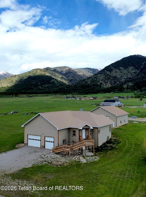 736 Bench Road, Bedford, WY, 83112 | Card Image