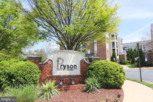 220-12958 Centre Park Cir, HERNDON, VA, 20171-5925 | Card Image