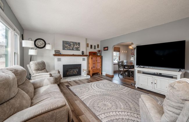 Newer gas fireplace | Image 12