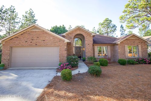 5 Kahkwa Trl, Pinehurst, NC, 28374-6801 | Card Image
