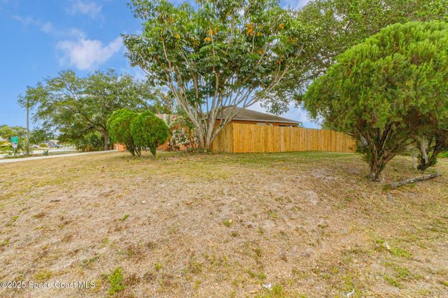 1706 Apache St Ne, House other with 3 bedrooms, 2 bathrooms and null parking in Palm Bay FL | Image 33