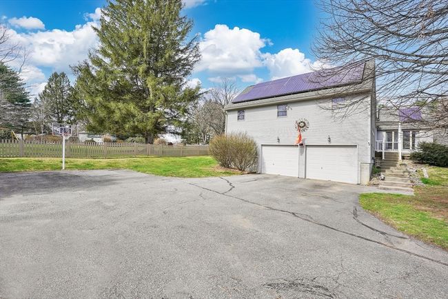 569 Somers Rd, House other with 4 bedrooms, 3 bathrooms and 6 parking in East Longmeadow MA | Image 40