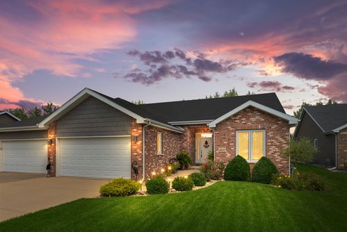 1017 Lincoln Dr, Manteno, IL, 60950-9393 | Card Image