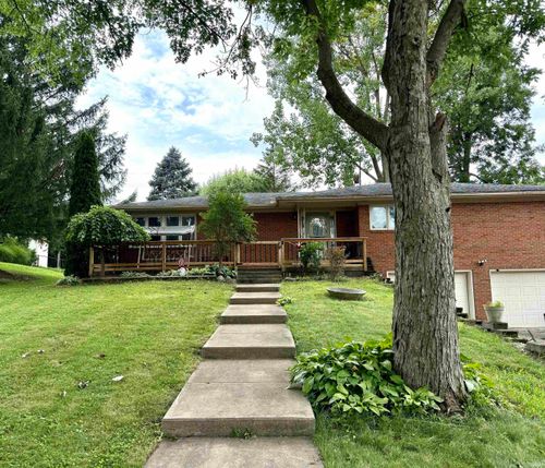 1011 N River Dr, Marion, IN, 46952-2607 | Card Image