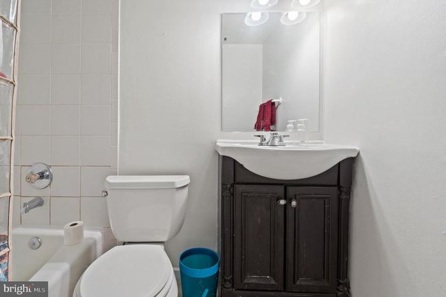 UNIT-2C - 11616 Vantage Hill Rd, Condo with 3 bedrooms, 2 bathrooms and null parking in RESTON VA | Image 15