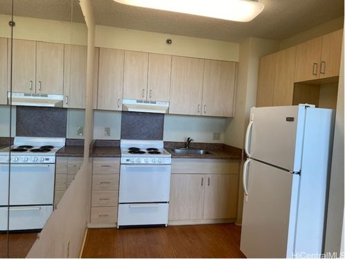 apt-703-94302 Paiwa St, Waipahu, HI, 96797-3670 | Card Image