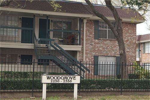 apt-98-2250 Bering Dr, Houston, TX, 77057-4726 | Card Image