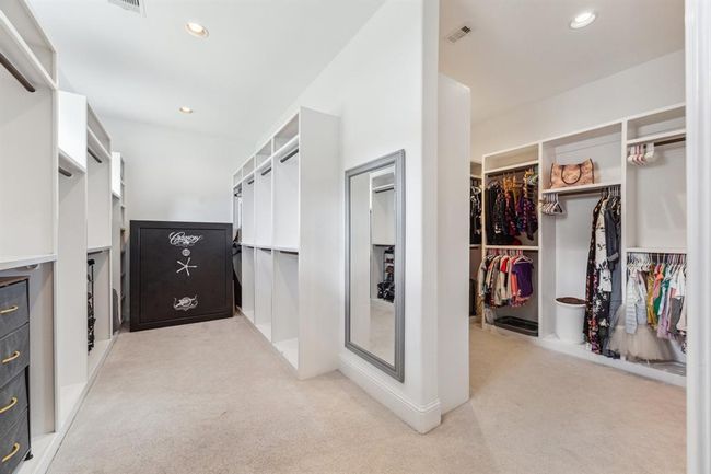 27016 Hidden Grove Landing Dr, House other with 5 bedrooms, 6 bathrooms and 3 parking in Spring TX | Image 21