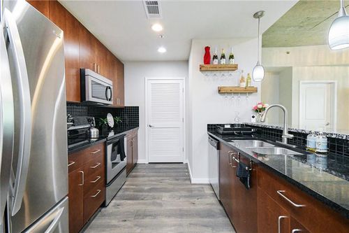 505-250 Pharr Road Ne, Atlanta, GA, 30305 | Card Image