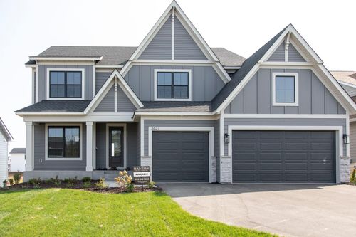 3627 Knights Bridge Rd, Saint Paul, MN, 55112 | Card Image