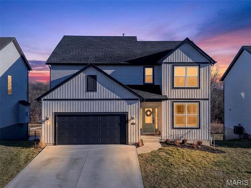 378 Valley Bluff Dr, Wentzville, MO, 63385-7326 | Card Image