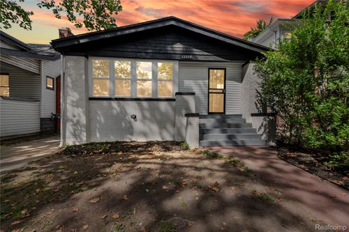 12257 Ilene St, Detroit, MI, 48204-1081 | Card Image