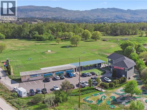 3810 Casorso Rd, Kelowna, BC, V1W4M7 | Card Image