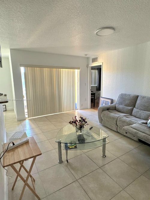 203-21130 Sw 87th Ave, Cutler Bay, FL, 33189-7387 | Card Image