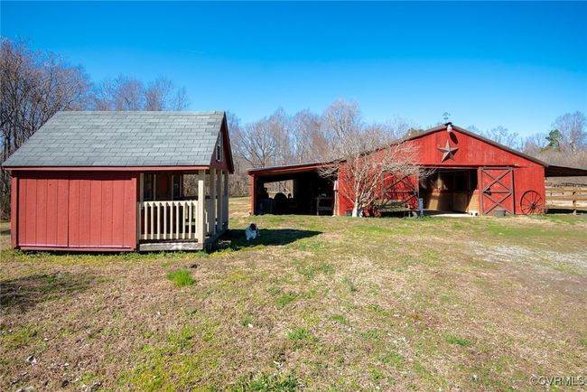 1316 General Puller Hwy, House other with 3 bedrooms, 2 bathrooms and null parking in Saluda VA | Image 33