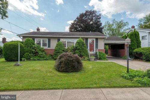 861 Gunnison Rd, York, PA, 17404-2337 | Card Image