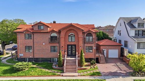 1802 150th St, Whitestone, NY, 11357-3135 | Card Image