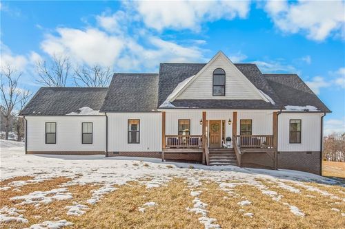 1165 Flinty Knoll Rd, Pinnacle, NC, 27043-8651 | Card Image