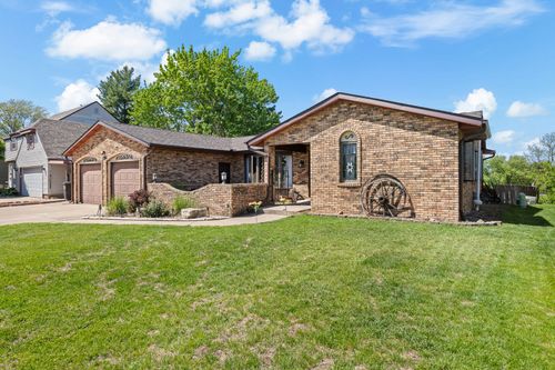 1705 85th Ave W, Rock Island, IL, 61201-7627 | Card Image