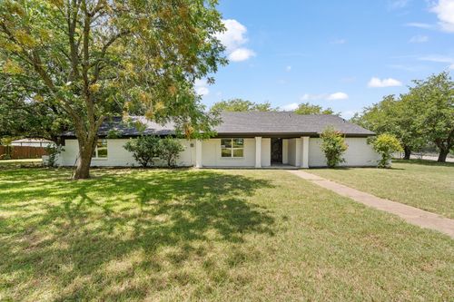 202 Roaring Springs Dr, Joshua, TX, 76058-3430 | Card Image