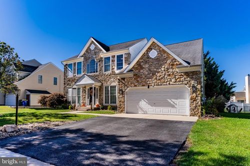 124 Evergreen Cir, Dillsburg, PA, 17019-9630 | Card Image