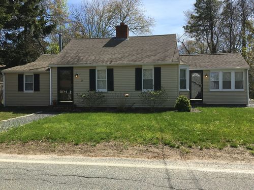 25 Centerville Ave, Centerville, MA, 02632-3703 | Card Image