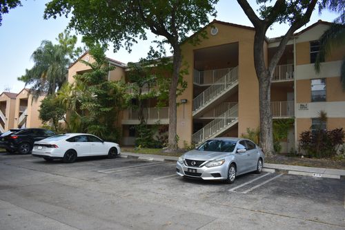 8298 Nw 24th St, Coral Springs, FL, 33065-5668 | Card Image