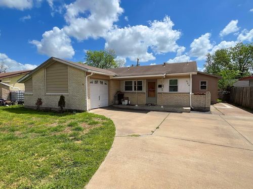 904 Miranda Dr, Mesquite, TX, 75149-5230 | Card Image