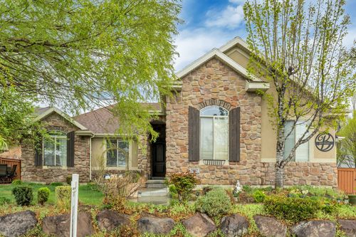 2462 W Stonehaven Loop, Lehi, UT, 84043-4894 | Card Image