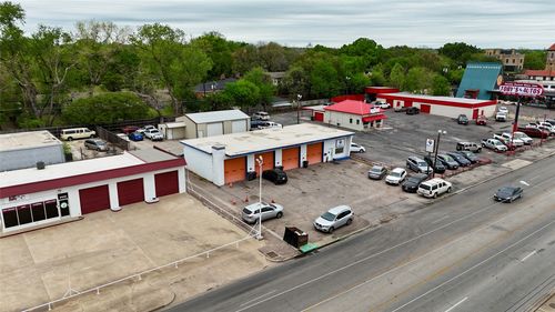 3421 Franklin Ave, Waco, TX, 76710-7323 | Card Image