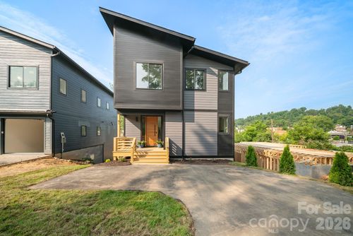 41 Johnson Dr, Asheville, NC, 28804-2505 | Card Image