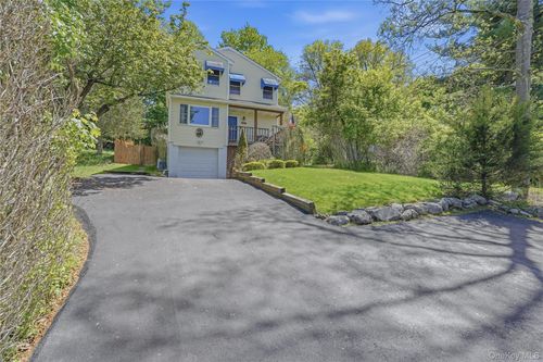 324 Walnut Ave, New Windsor, NY, 12553-5969 | Card Image