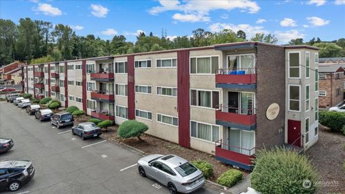 4803 S Henderson St, Seattle, WA, 98118-4954 | Card Image