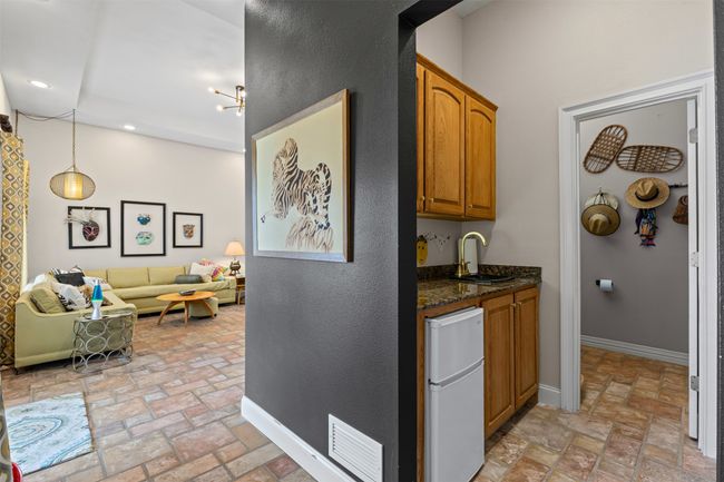 1104 Cherrywood Dr, House other with 3 bedrooms, 4 bathrooms and null parking in Cleburne TX | Image 27