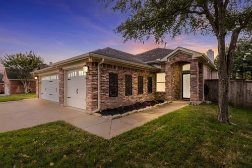 3828 Gessner Dr, Denton, TX, 76210-0309 | Card Image