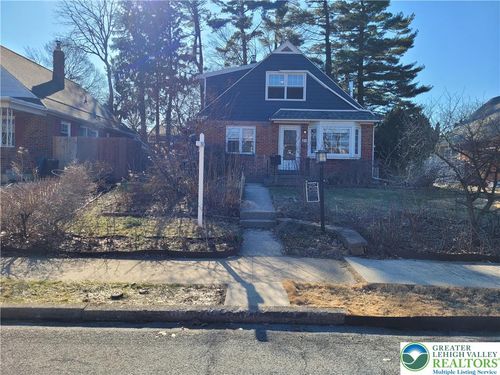 822 N Leh St, Allentown, PA, 18104-3922 | Card Image