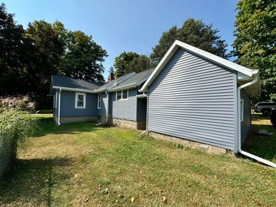 302 E St Joe Street, House other with 2 bedrooms, 1 bathrooms and null parking in Litchfield MI | Image 3