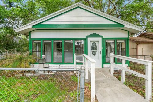 5518 11th St, ZEPHYRHILLS, FL, 33542-4212 | Card Image