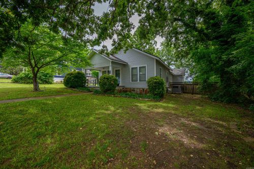 856 Broad Street, Batesville, AR, 72501 | Card Image