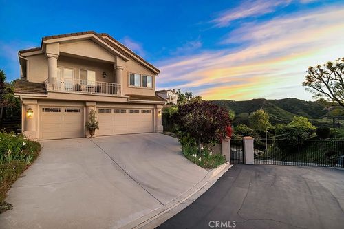 22420 Pinewood Ct, Calabasas, CA, 91302-5895 | Card Image