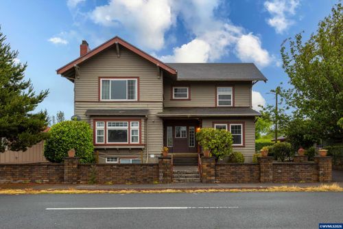 2306 3rd St, Tillamook, OR, 97141-2413 | Card Image