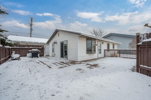 610 W Elizabeth Avenue, Keewatin, MN, 55753 | Card Image