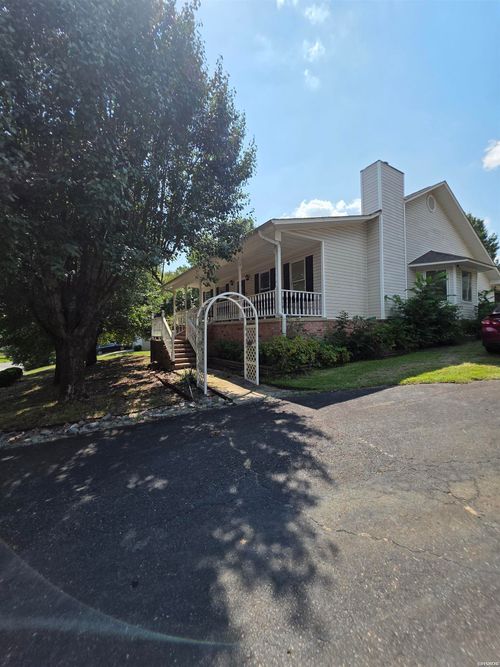 843 Bellaire Dr, Hot Springs, AR, 71901-7221 | Card Image