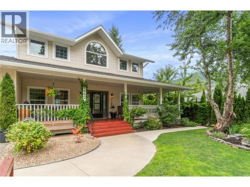 2662 Blind Bay Rd, Blind Bay, BC, V0E1H1 | Card Image