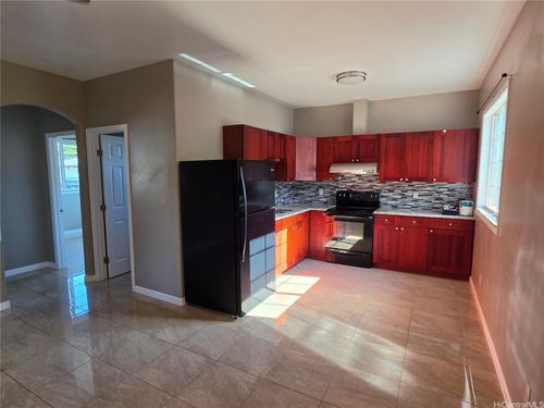 4-3232A Ahinahina Pl, Honolulu, HI, 96816-6203 | Card Image