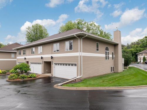 3232 Old Highway 8, Saint Anthony, MN, 55418-2576 | Card Image