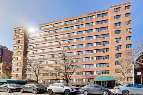 apt-210-700 W Bittersweet Pl, Chicago, IL, 60613-2353 | Card Image