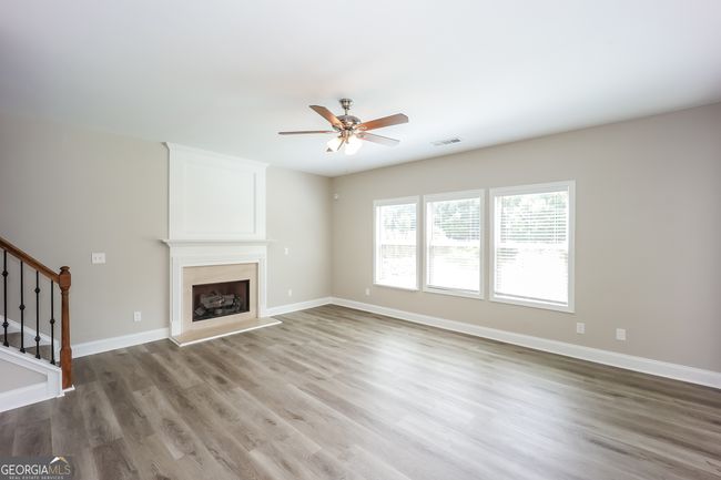 6229 Paris Cv, House other with 4 bedrooms, 3 bathrooms and null parking in Fairburn GA | Image 4