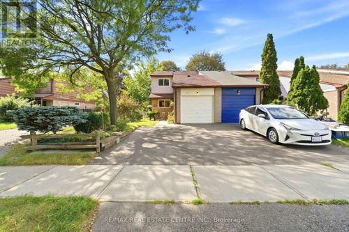25 Scottsdale Crt, Brampton, ON, L6W3R8 | Card Image