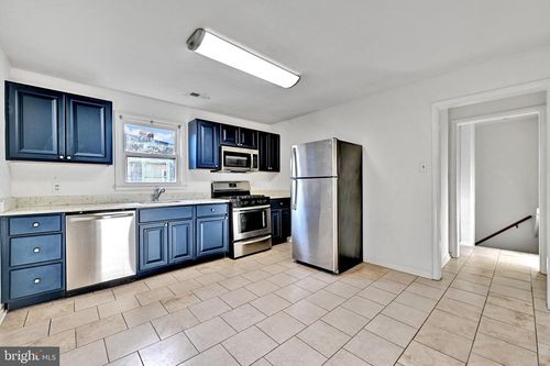 811-811 Seagrove Rd, GLEN BURNIE, MD, 21060-7221 | Card Image